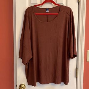 New- never worn- Old Navy drop-shoulder top